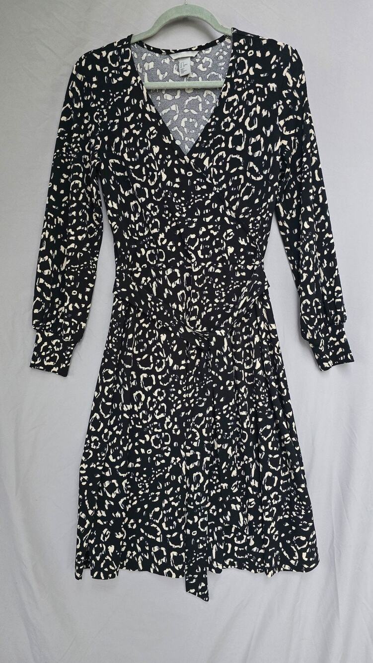 H&M Dress Womens Small Black Leopard Print Wrap Belted Long Sleeve Short Jersey